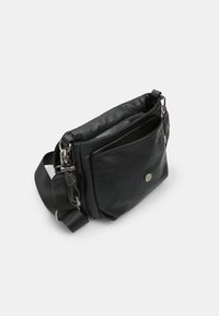 Bata Torba preko tijela - nero