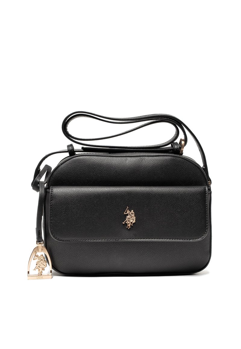 Borsa a tracolla in pelle nera con finitura testurizzata, dotata di patta frontale, logo dorato e tracolla regolabile.