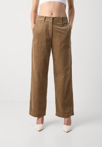 Marc O'Polo PANTS STRAIGHT LEG CROPPED LENGTH WELT POCKET - Auduma bikses - soft mocca