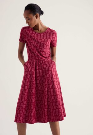 Seasalt Cornwall, SEASALT CORNWALL S/S APRIL DRESS - Φόρεμα από ζέρσεϊ - red - marigold sketch red cabin
