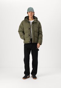 Jack & Jones JJWORLD  oliwkowy