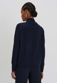 someday. LANGARM KESINE - Long sleeved top - ocean