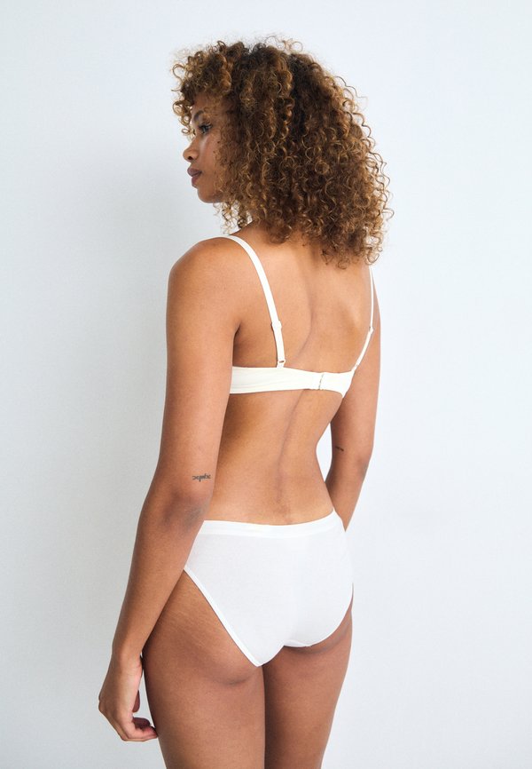 PUSH UP PLUNGE SOFT STRETCH LACE - Push-up bra - ivory4