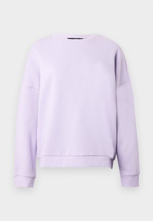 Hellvioletter Sweatshirt mit Rundhalsausschnitt, langen Ärmeln und gerippten Bündchen und Saum, auf einfachem hellem Hintergrund dargestellt.