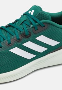 adidas Performance Scarpe da corsa su strada - collegiate green/footwear white/core black