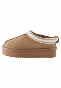 Baker by Ted Baker - Kapcie