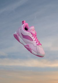Неизбран, pink foam/china rose/white