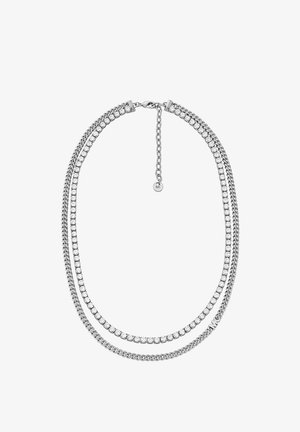 Silverhalsband med dubbla kedjelager, där den ena har cirkulära rhinestones och den andra har en vridningdesign, avslutad med en krabbklämma.