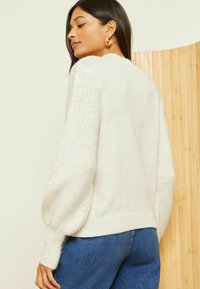 Love & Roses - Sweter