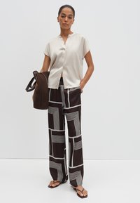 someday. LOOSE FIT  - Camicetta - natural glaze