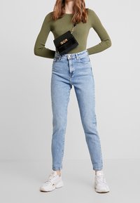Noisy May Strickpullover - olive