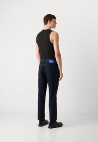 HUGO JONAH - Ravne kavbojke - dark blue
