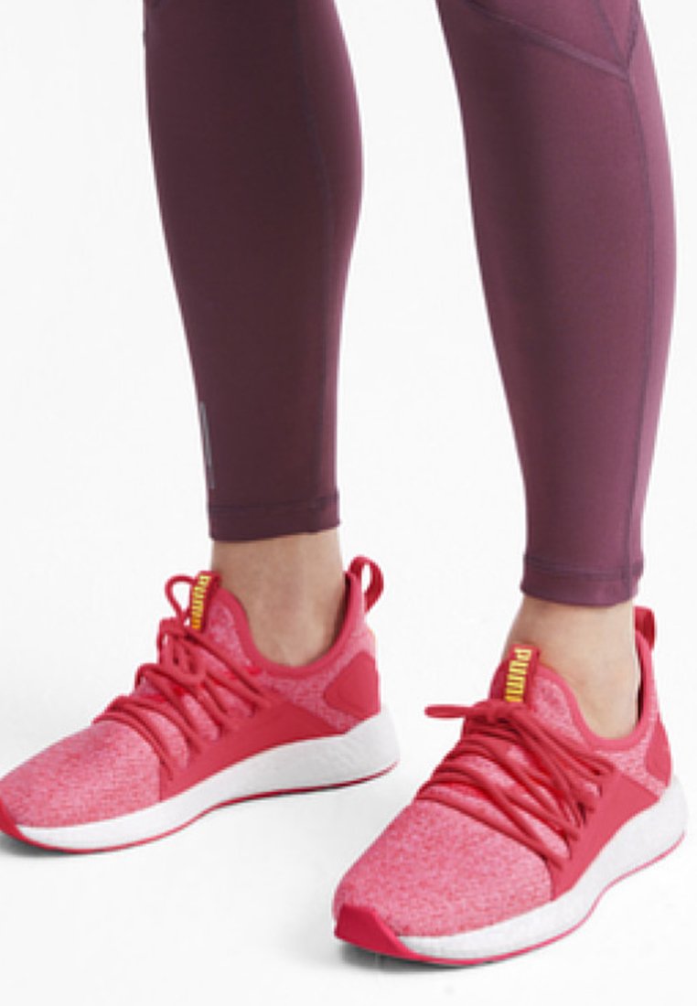 Puma NRGY NEKO - Scarpe running neutre - light pink/rosa - Zalando.it