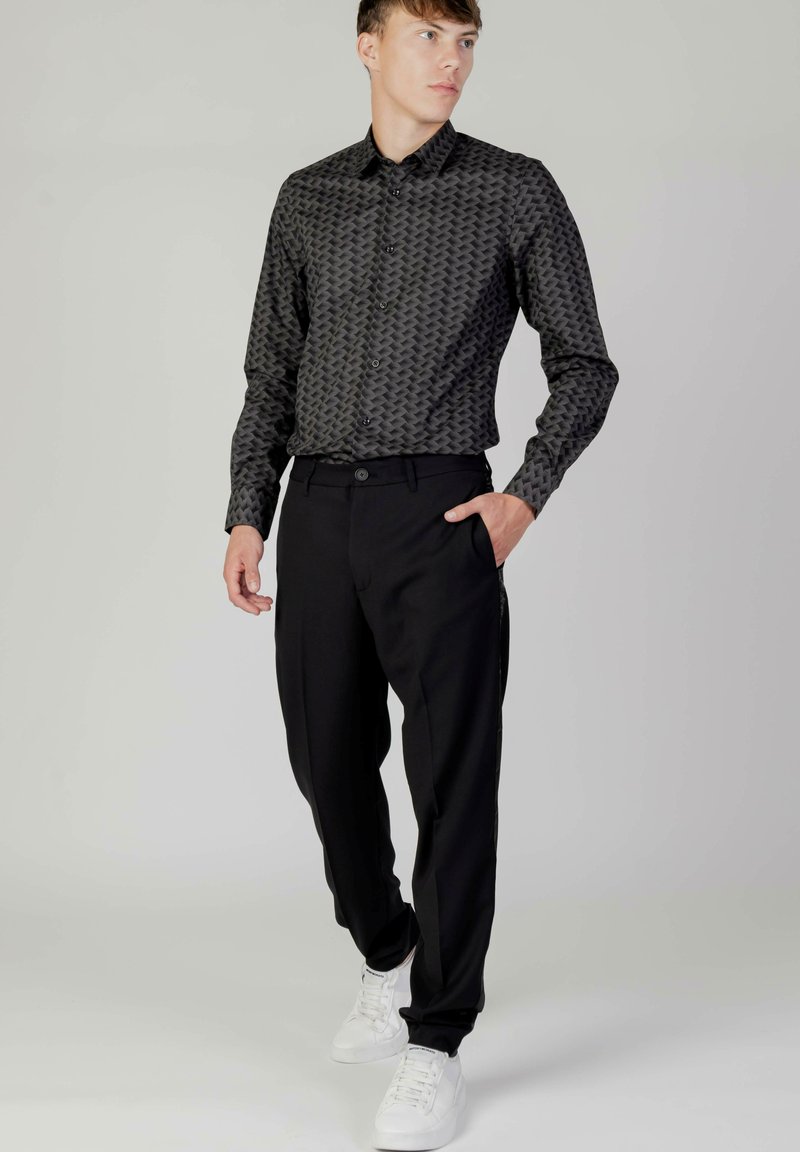 Armani Exchange Chino zwart Armani Exchange Chino zwart