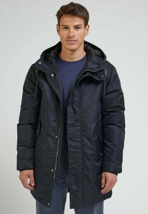 - Parka