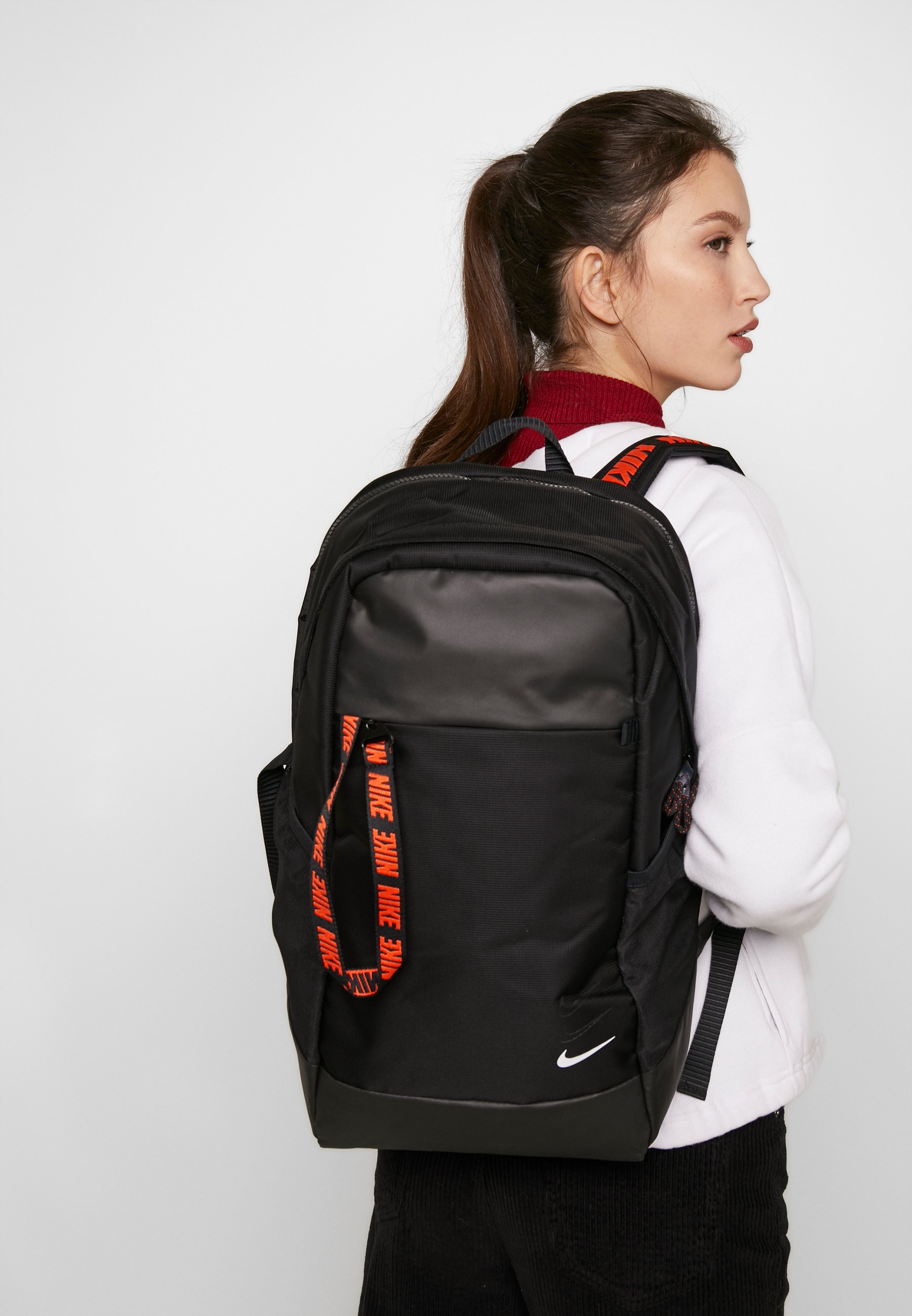 nike sportswear essentials backpack