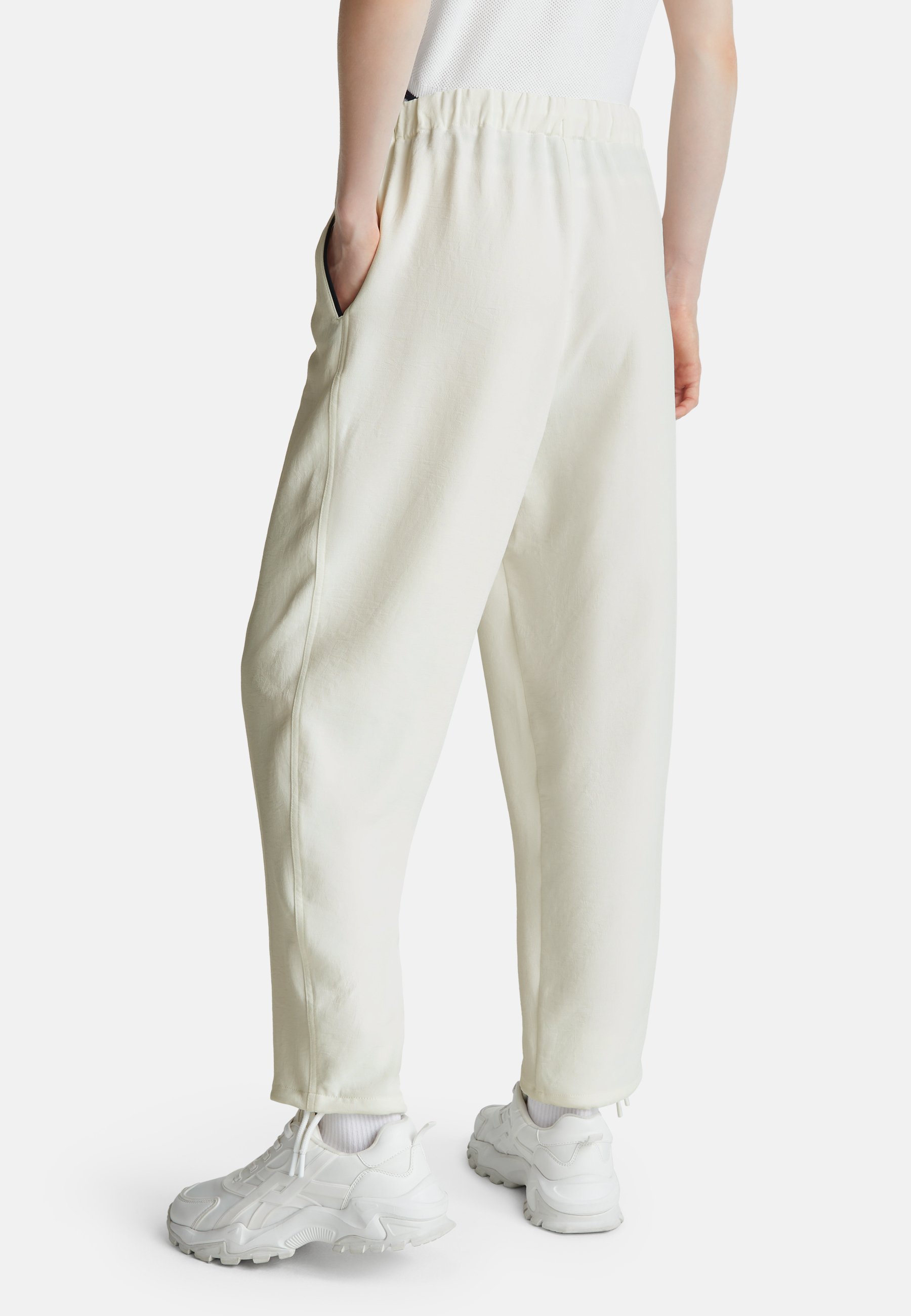 Benetton Pantaloni Bianchi Zalando United Colors Of Benetton WITH ELASTIC  Pantaloni White/bianco
