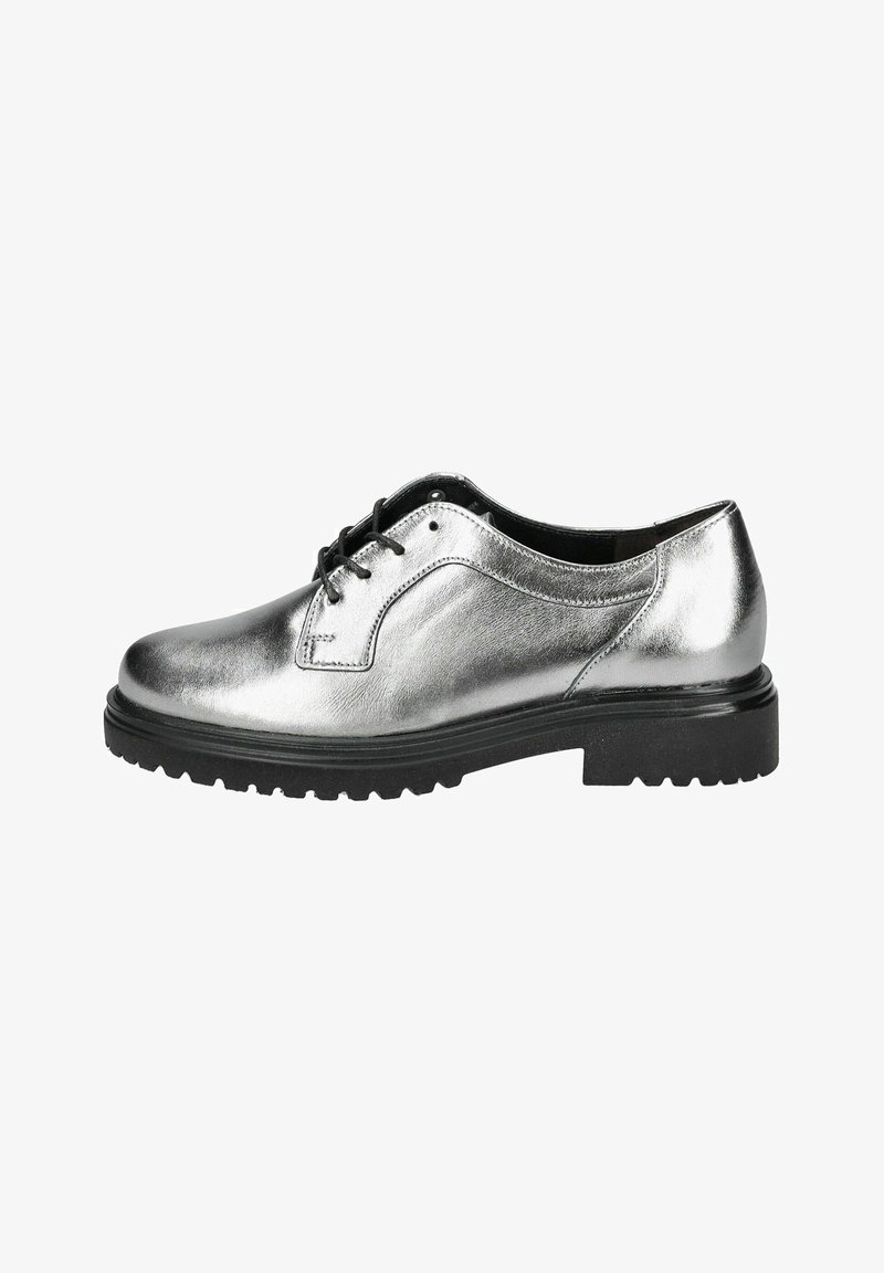 Chaussure à lacets en métal argenté avec un dessus en cuir lisse, semelle en caoutchouc noir, bout rond et détails cousus sur les côtés.