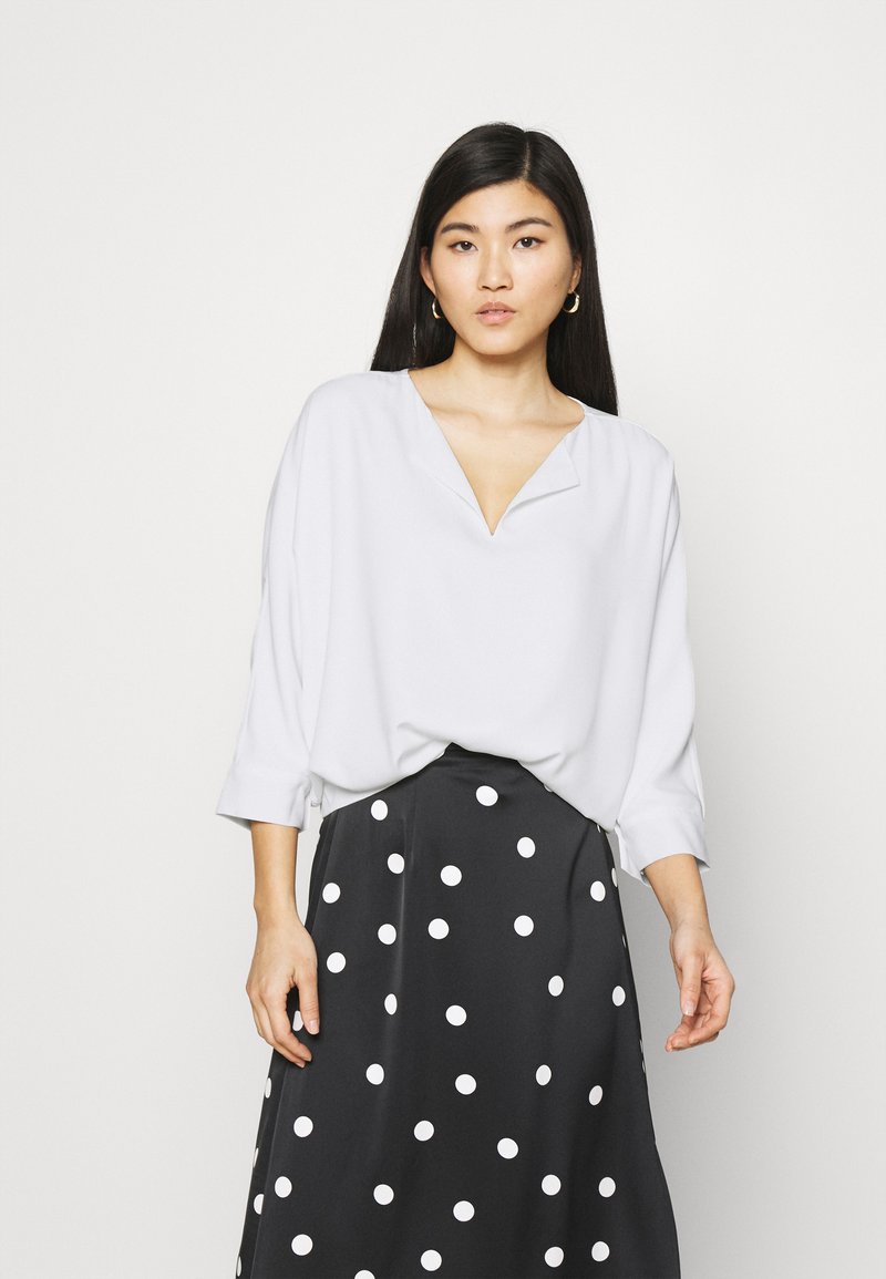 comma Long sleeved top - white - Zalando.co.uk