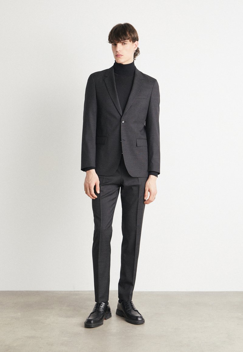 BOSS HOUSTON SET - Kostiumas - black