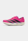 ADIZERO TAKUMI SEN 11 - Løpesko for vei - shock pink/aurora black/powder plum