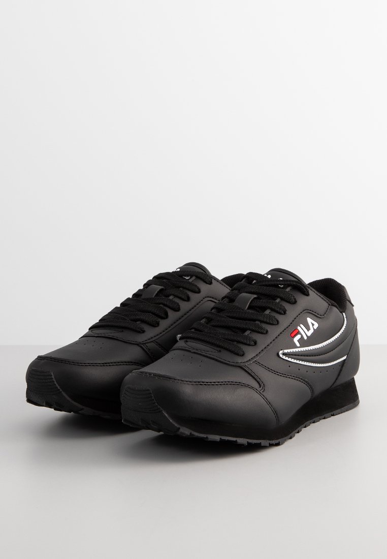 fila rosso