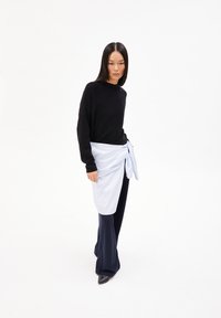 Thumbnail Image 5