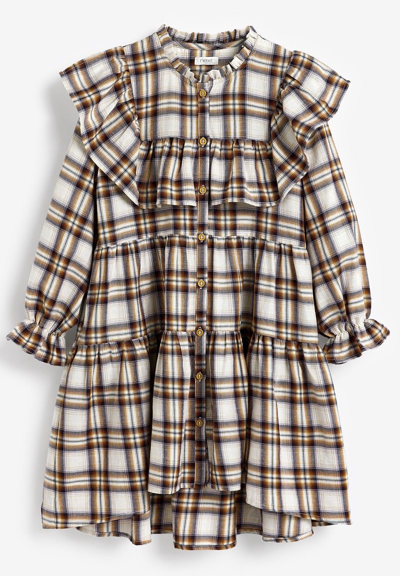 Robe à manches longues pour tout-petit avec motif à carreaux marron, blanc et bleu marine, volants aux épaules et aux poignets, fermeture boutonnée sur le devant.
