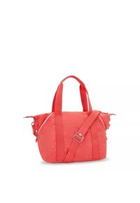 Bolsa de tela coral con dos asas y correa de hombro ajustable. Cuenta con compartimentos con cremallera y acentos decorativos en plata.