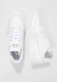SUPERCOURT - Joggesko - ftwwht/ftwwht/cblack