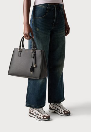 NANEVER - Handbag - black