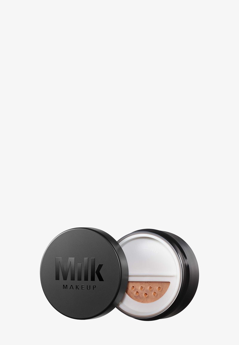 Milk Makeup - PORE ECLIPSE MATTE TRANSLUCENT SETTING POWDER - Poeder - deep, Vergroten