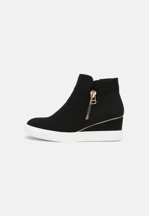 VEGAN YELI - Korkeavartiset tennarit - black