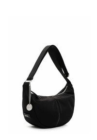 Borsa a spalla in tessuto nero con silhouette curva, dotata di chiusura con zip, tracolla e un accento a catena. Texture liscia.