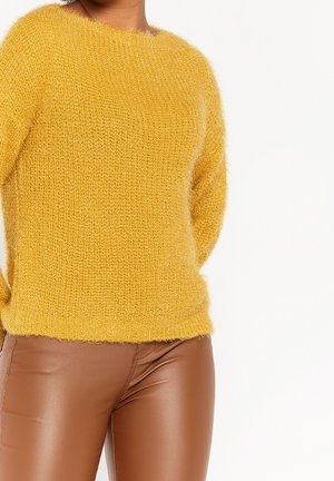 Stickad tröja - mustard yellow