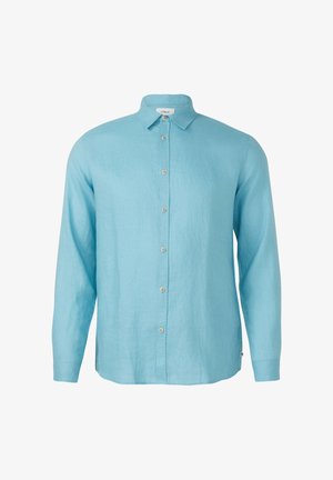 Chemise en lin bleu clair à manches longues avec fermeture boutonnée sur le devant et col classique, présentée sur fond blanc.