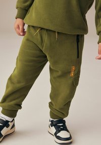 Next UTILITY  JOGGERS SET - REGULAR FIT - Træningssæt - khaki green