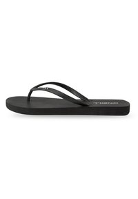 Schwarze Flip-Flops mit Gummisohle, flachem Design und dünnen Riemen. Strukturierte Fußbett. Logo auf dem Riemen eingraviert. Schlichter und funktionaler Stil.