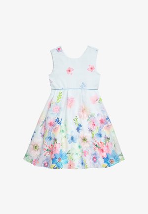 Kleid mit Blumenmuster aus hellblauem Stoff, ärmelloses Design, mit pastellrosa, blauen und grünen Blumenmustern, und tailliertem Schnitt.