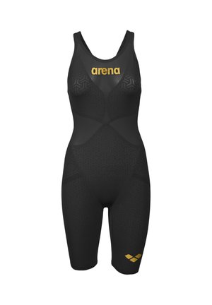 Čierne plavky na celé telo s logom "arena" v zlatej farbe na hrudi a zlatým symbolom na ľavom stehne.