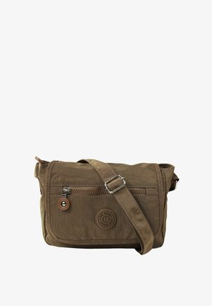 Braune Textil-Posttasche mit verstellbarem Riemen, Reißverschlussfach und kreisförmigem Logodetail. Hat eine glatte Textur und ein einfaches Design.