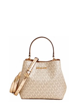 Beige Michael Kors handtas met herhaald MK-logo patroon, goudkleurige hardware, korte handgreep en verstelbare schouderriem.