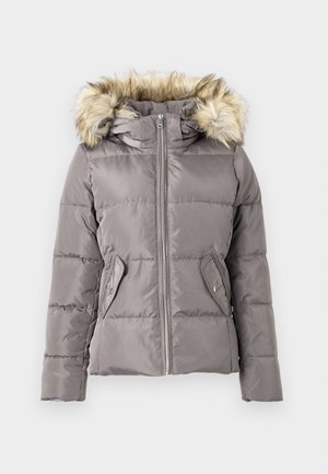 Grijze gewatteerde winterjas met een rits aan de voorkant, twee drukknopenzakken en een capuchon afgewerkt met lichtbruin nepbont.