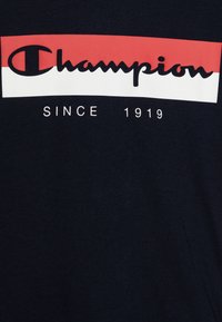 Champion GRAPHIC CREWNECK UNISEX - Majica kratkih rukava s printom - new navy