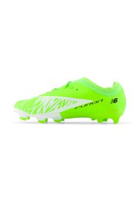 Chuteira de futebol verde limão com um cabedal texturizado, detalhes em branco e marcação em preto. Apresenta um perfil baixo, fecho de atacadores e cravos moldados.