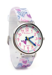 Montre à quartz pour enfants avec un cadran blanc, des motifs de cœurs roses et bleus sur un bracelet transparent, un boîtier en métal argenté et des aiguilles bleues.