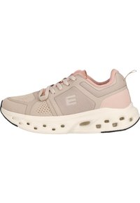 Beige sneakers med rosa detaljer, nätövre, vadderad krage och cirkulära utskärningar i sulan, med gummiyttersula och snörning.