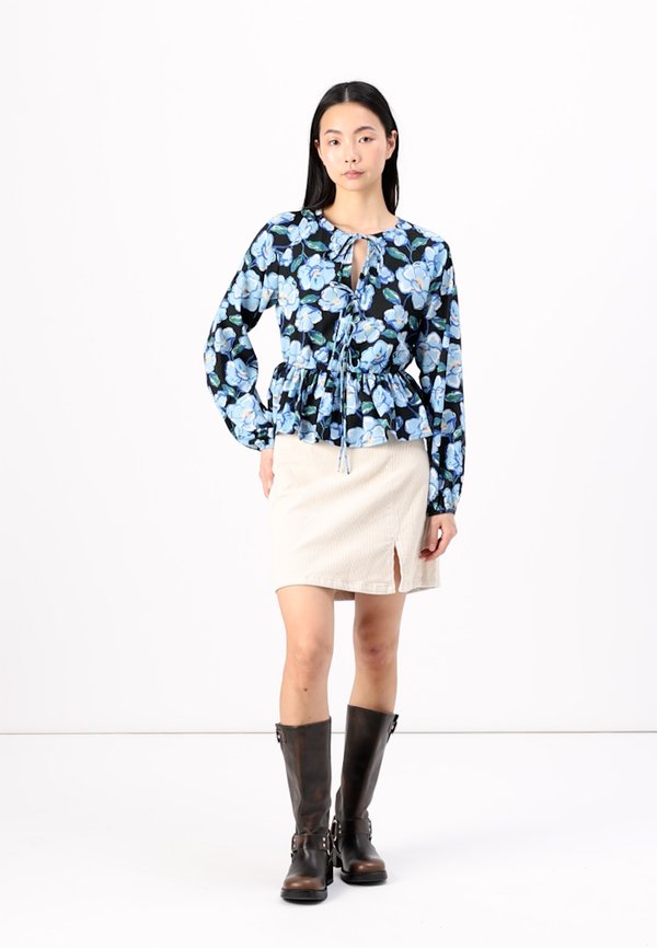 VMALEA NINA TIE - Blouse3