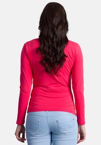 M.M.C. Langarmshirt - koralle