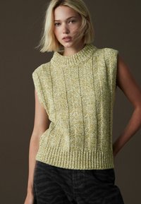 Next SLEEVELESS CHUNKY REGULAR FIT - Pulóver - green nautral twist